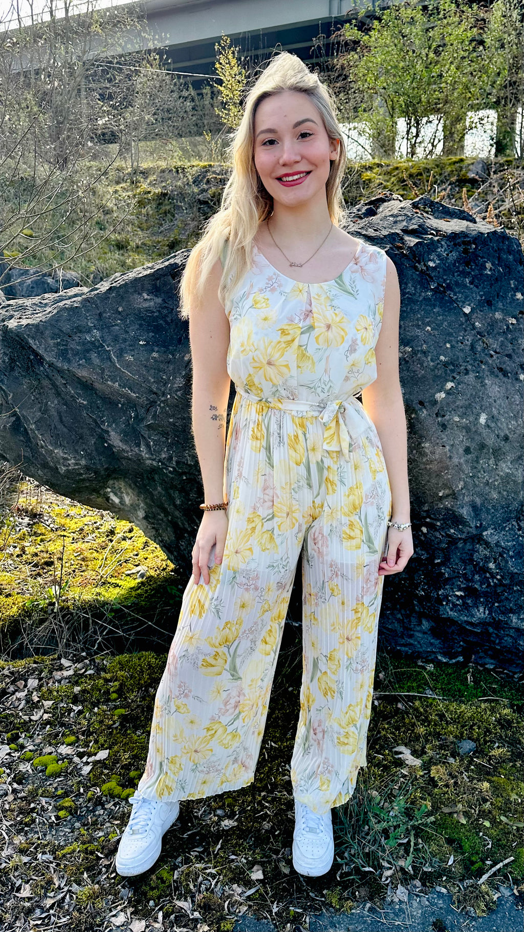 Combinaison femme fluide fleurie – taille unique – Boutique RENA Belgique