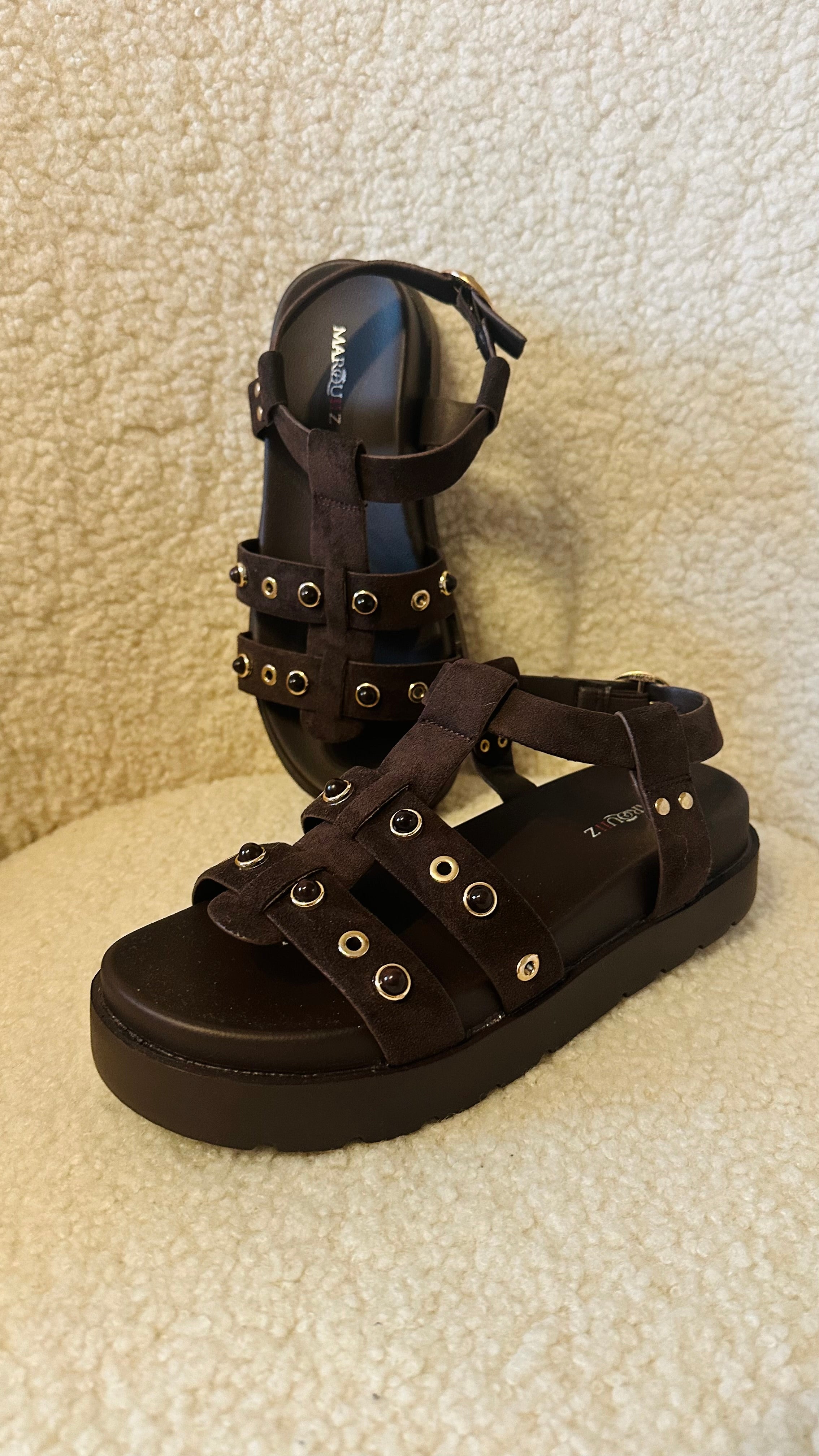 Sandales femme à clous marron – Boutique RENA Belgique