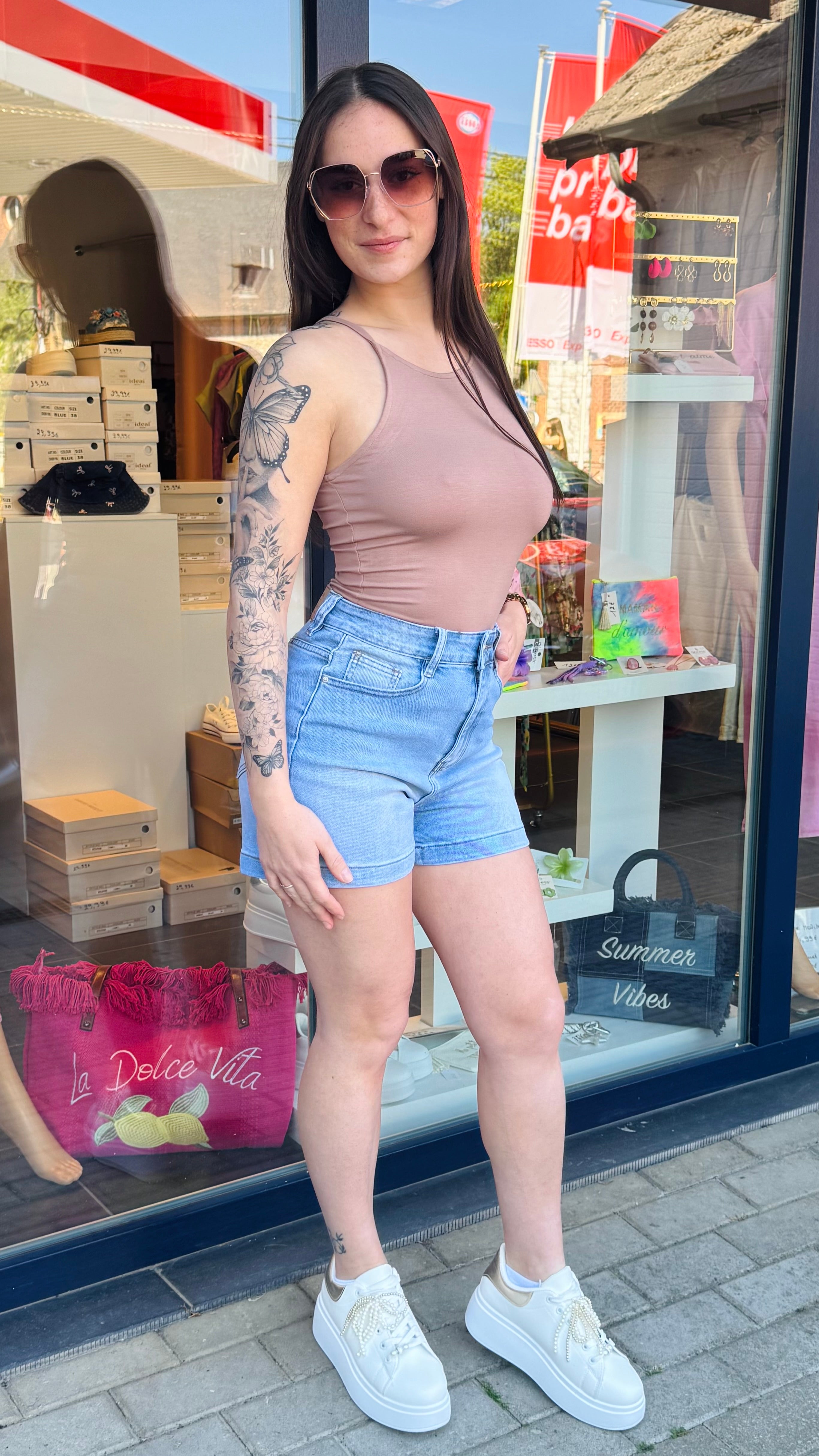 Short Louise