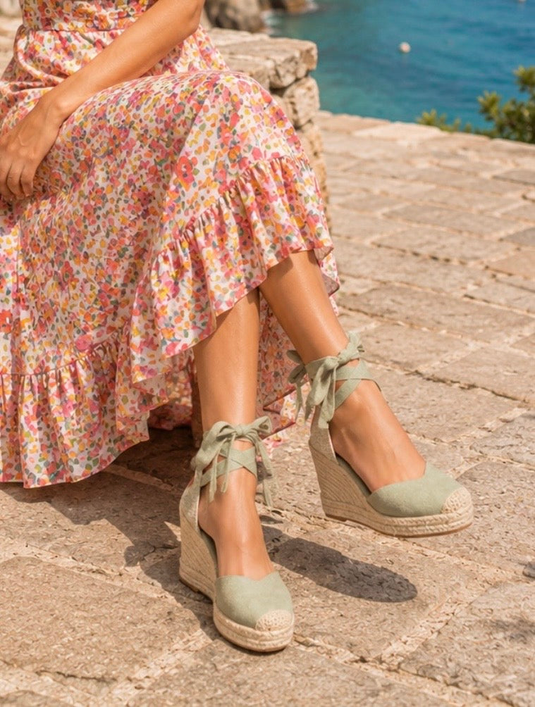 Espadrilles compensées kaki à lacets – Sandales compensées femme été