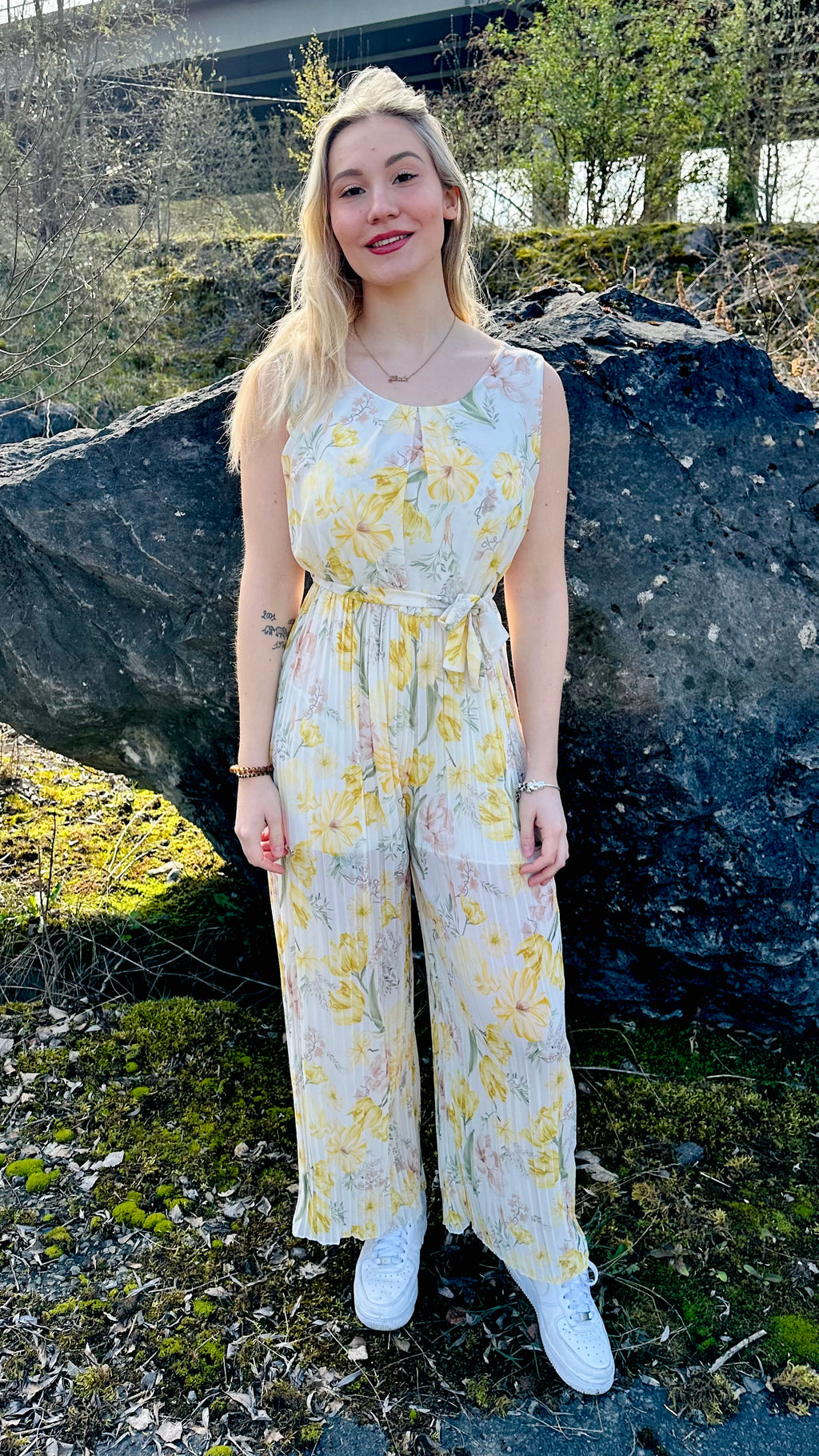 Combinaison femme fluide fleurie – taille unique – Boutique RENA Belgique