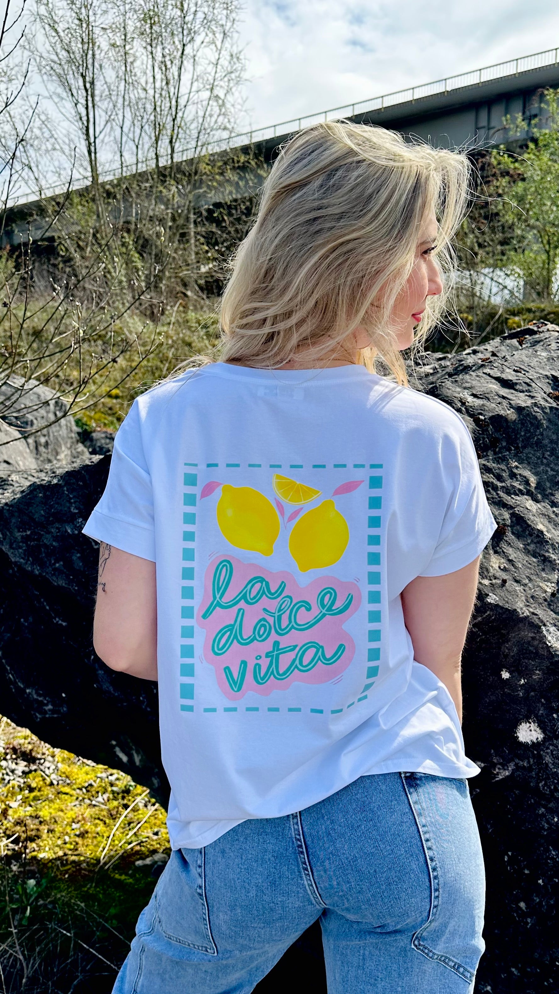 T-shirts femme oversize imprimés – plusieurs modèles – Boutique RENA Belgique