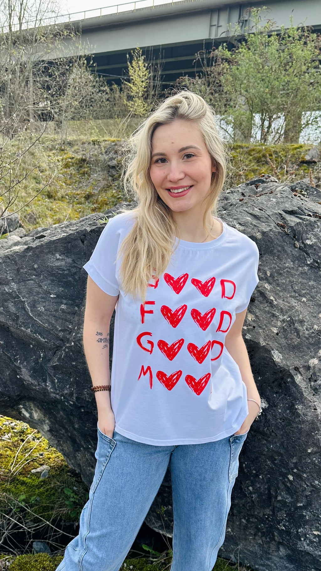 T-shirts femme oversize motifs cœurs – plusieurs modèles – Boutique RENA Belgique