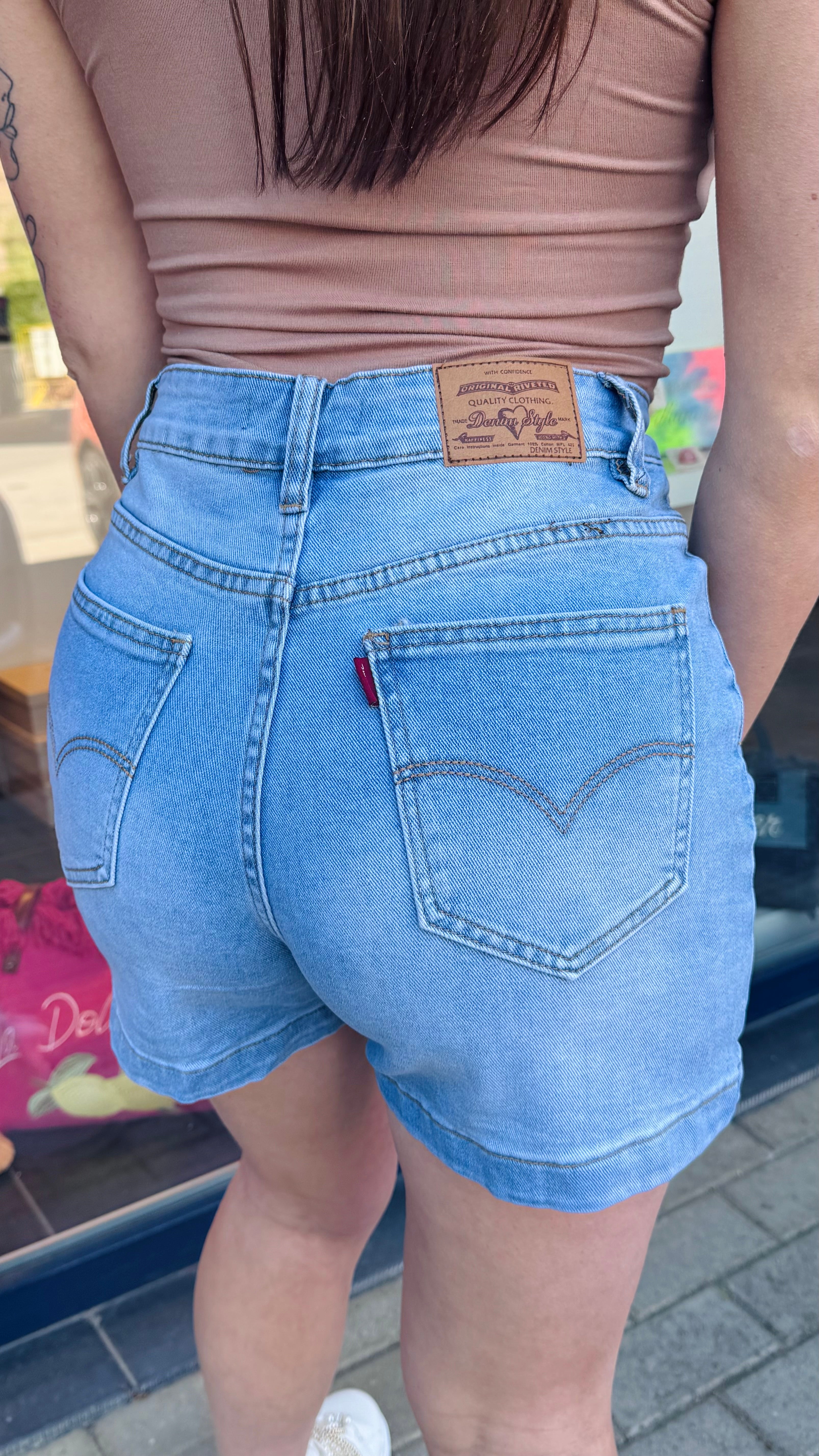 Short Louise
