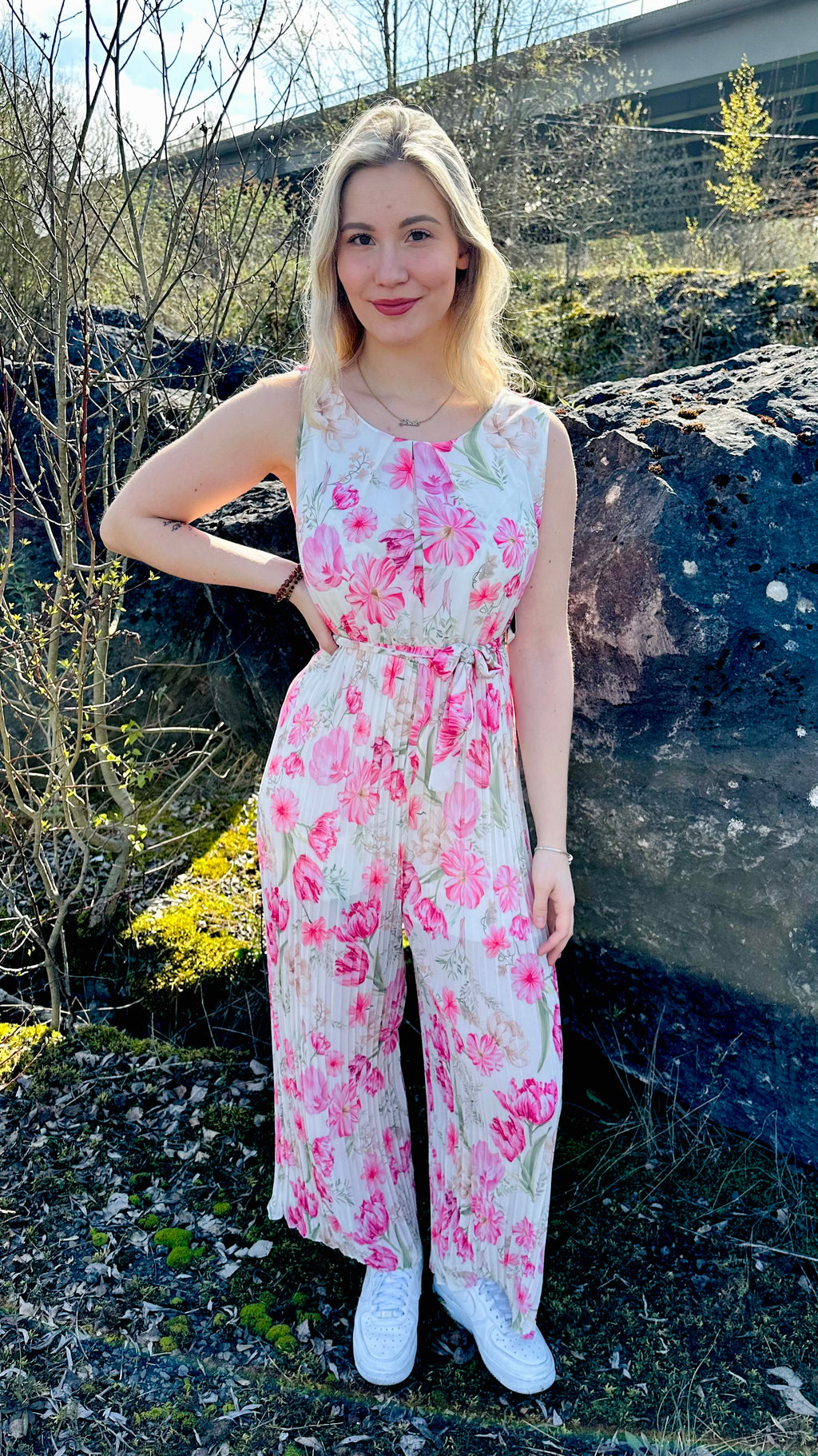 Combinaison femme fluide fleurie – taille unique – Boutique RENA Belgique